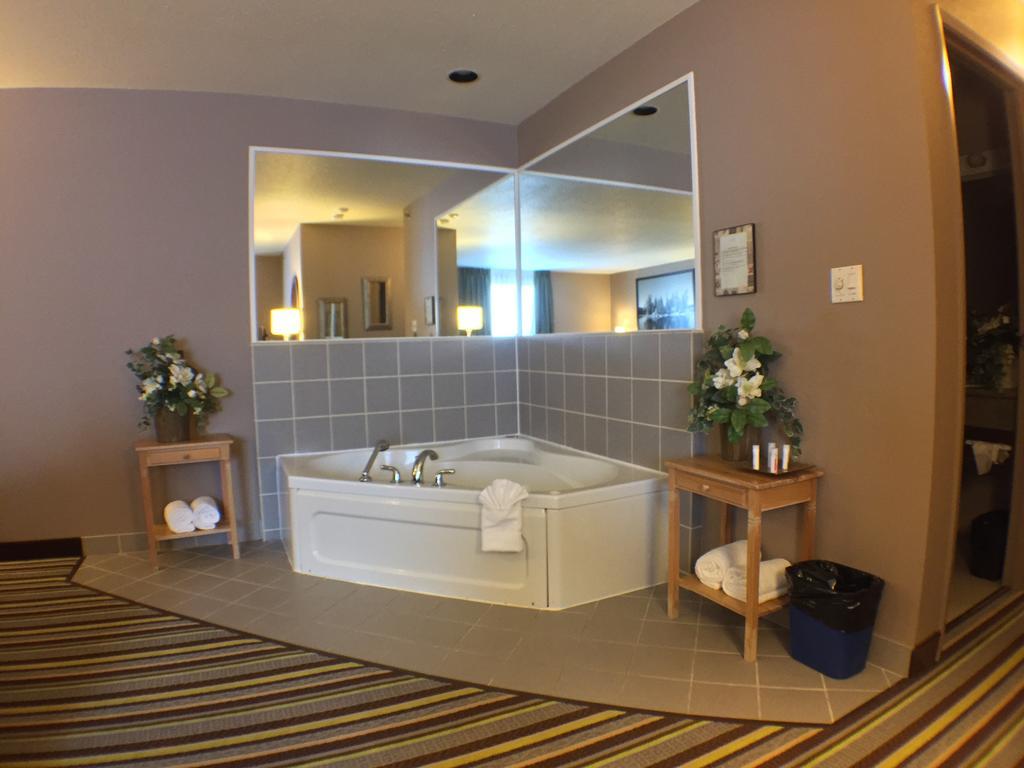 Super 8 By Wyndham Kenora Hotel Kültér fotó