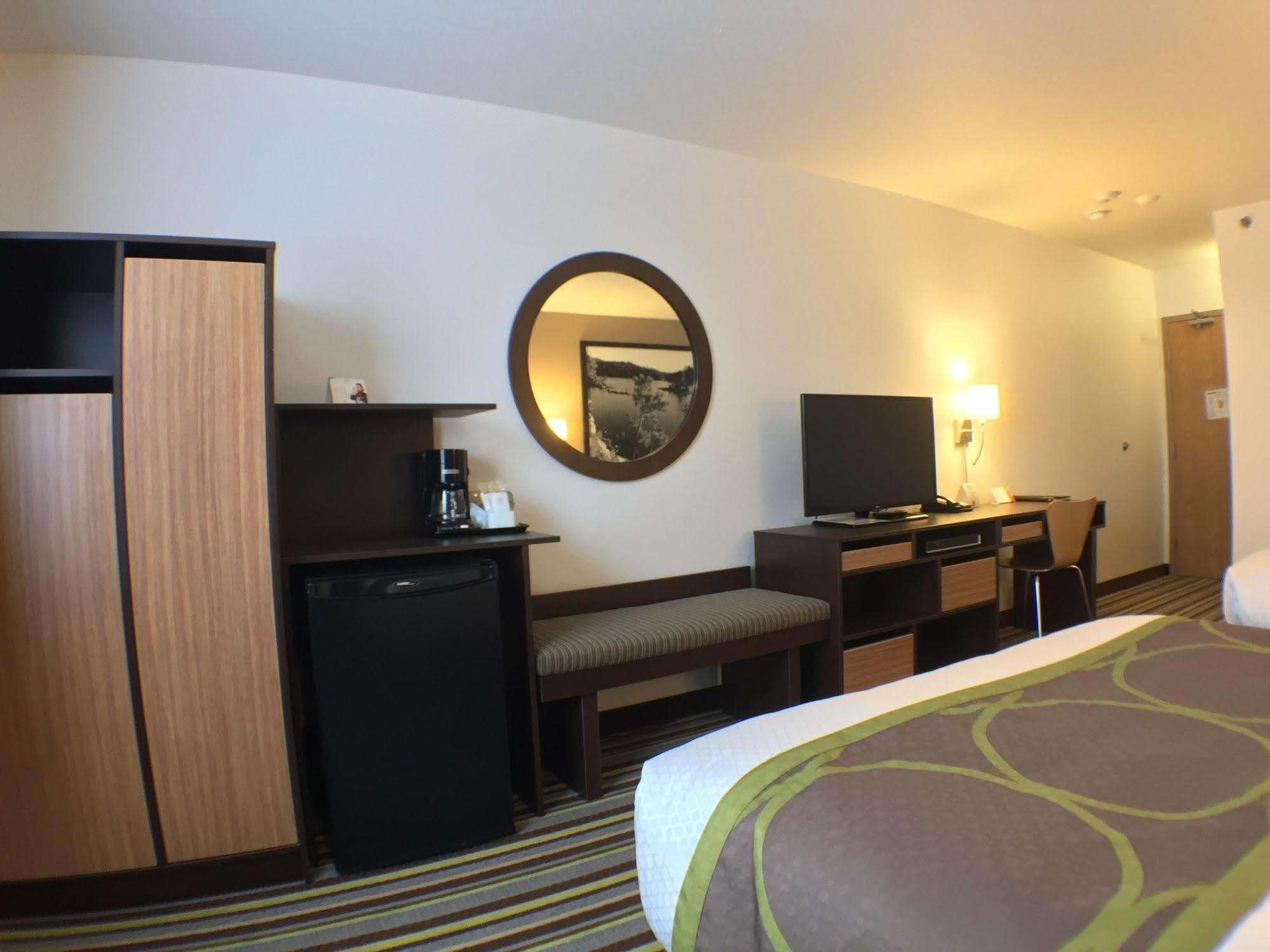 Super 8 By Wyndham Kenora Hotel Kültér fotó