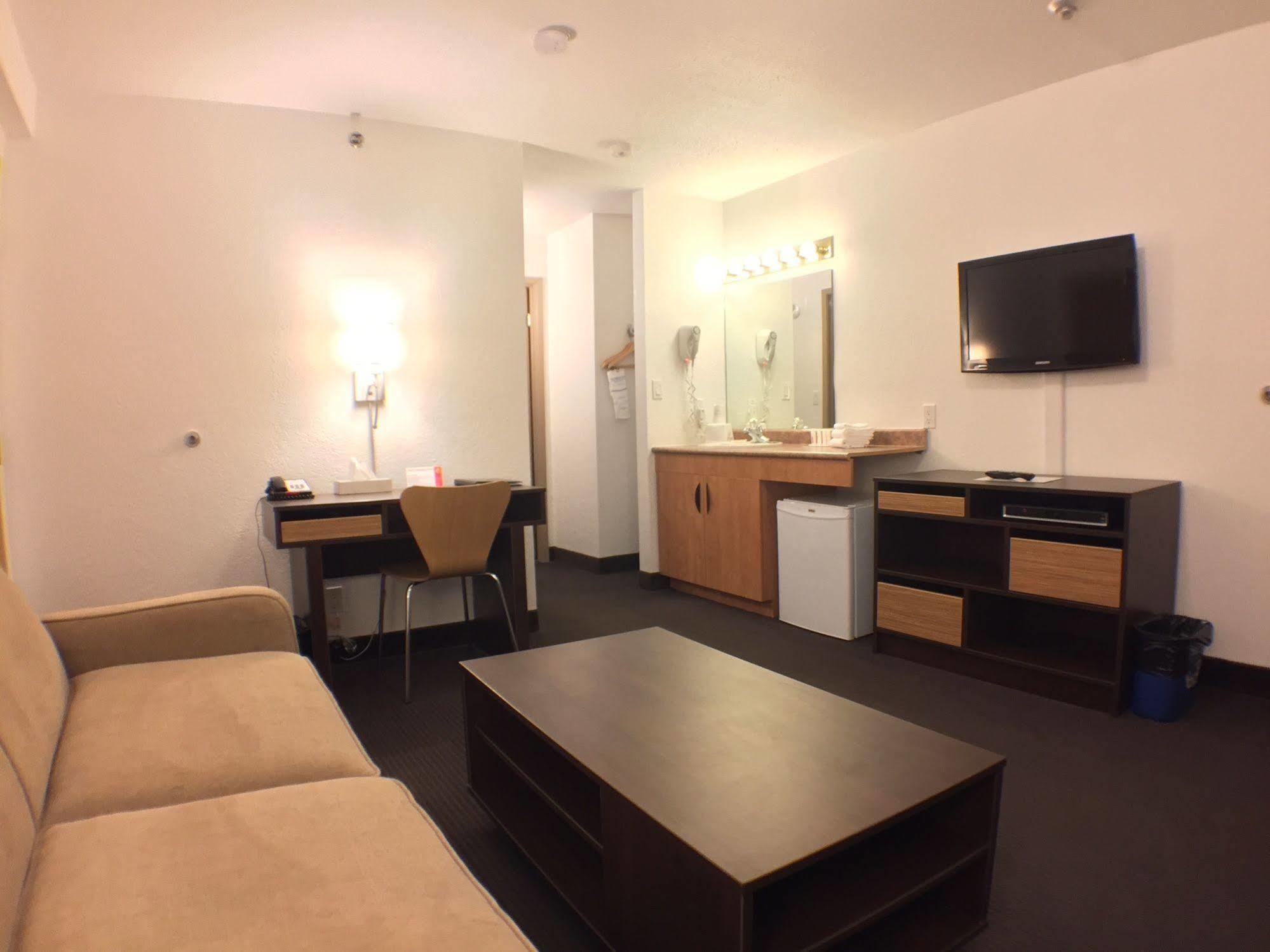 Super 8 By Wyndham Kenora Hotel Kültér fotó