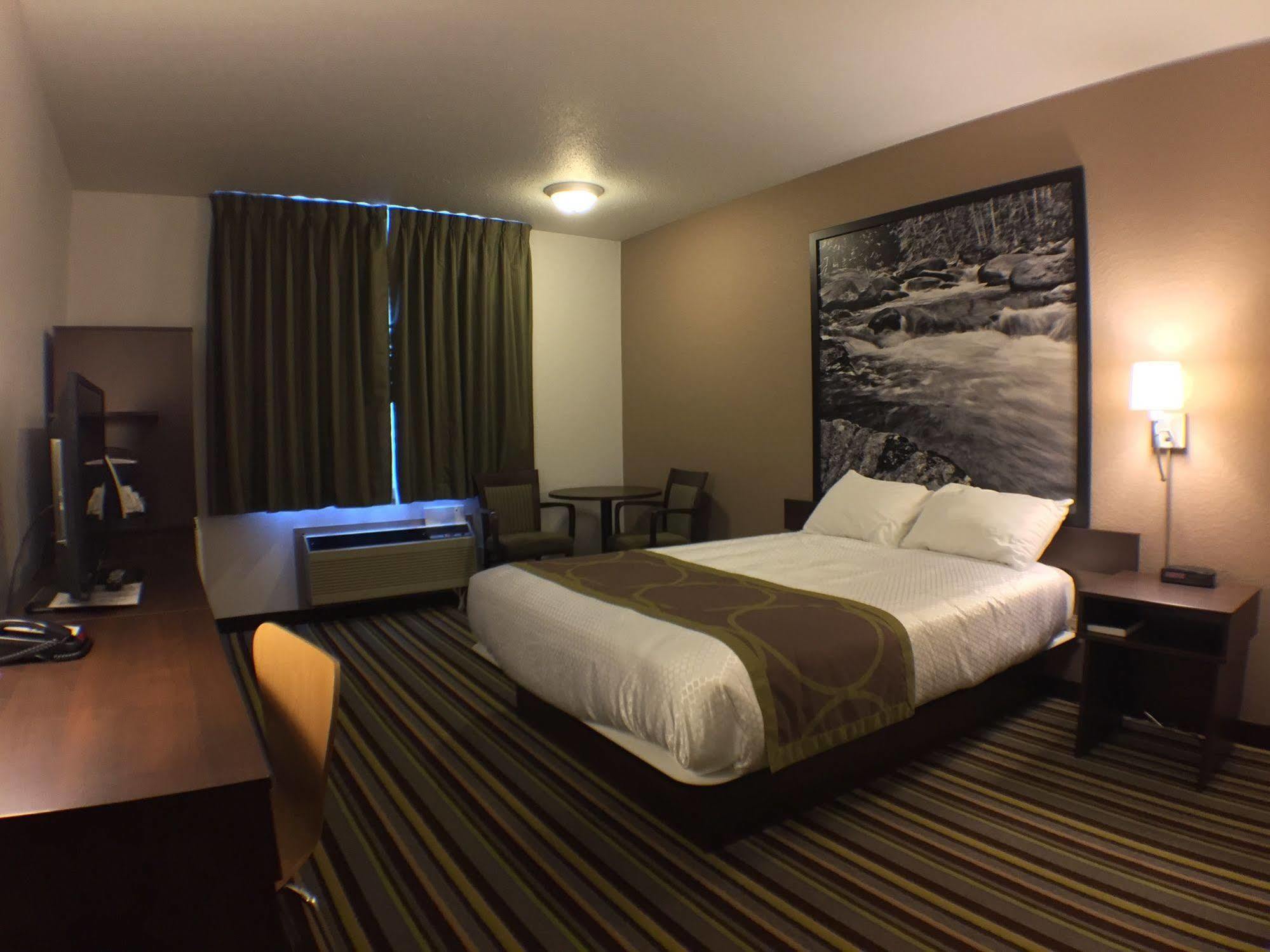 Super 8 By Wyndham Kenora Hotel Kültér fotó